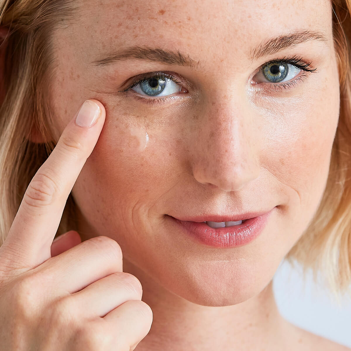 es_thumbnails_22_sept_isdinceutics_hyaluronic_concentrate_1.jpg